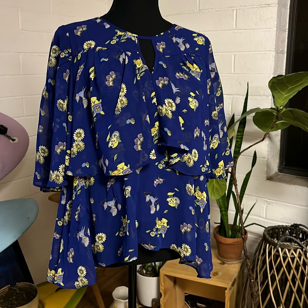 Floral top